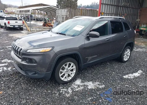 2016 Jeep Cherokee Latitude z USA, uszkodzony, nr VIN 1C4PJMCB4GW241759